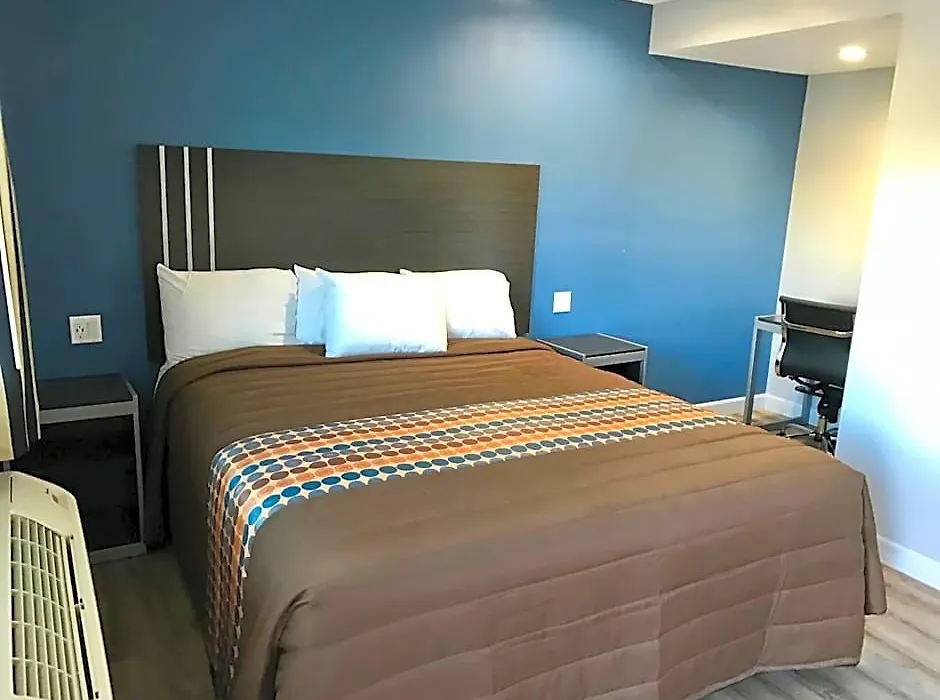 Empire Inn-1